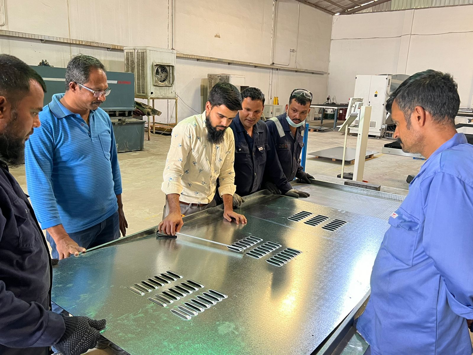  مصنع أعمال عون لمنتجات الحديد 